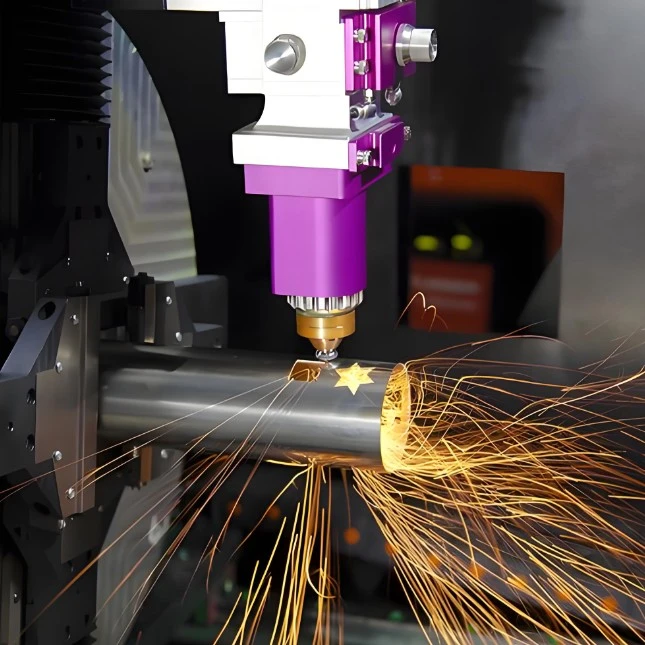 Découpe laser de colonnes en treillis